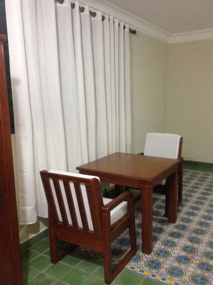 Hotel La Cretonne Les Cayes 外观 照片