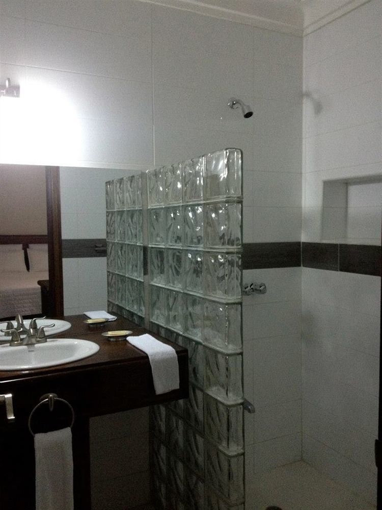 Hotel La Cretonne Les Cayes 外观 照片